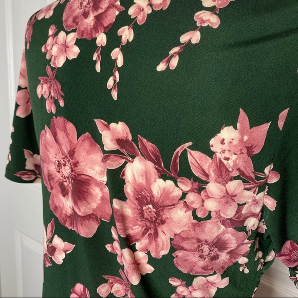 🔥SOLD🔥 Boutique Floral Rouched Midi Dress Green Pink S-L - Picture 9 of 15